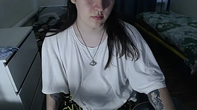 EvaMiron online show from 09/16/25, 09:43