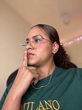 Snapshot of gretta_kler1 chatting on 12/20/24, 12:41 gretta kler1 online show from 12/20/24, 12:41