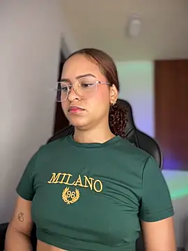 Snapshot of gretta_kler1 chatting on 03/06/25, 05:33 gretta kler1 online show from 03/06/25, 05:33