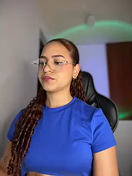 Snapshot of gretta_kler1 chatting on 03/11/25, 03:12 gretta kler1 online show from 03/11/25, 03:12