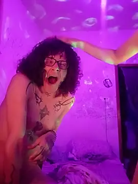 SuccubusTatuada online show from 02/04/26, 11:20