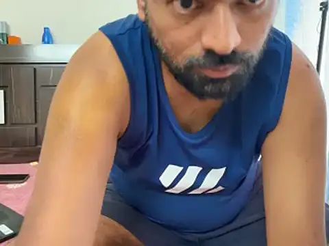 Snapshot of lovbombayduck11 chatting on 03/19/25, 09:28 lovbombayduck11 online show from 03/19/25, 09:28