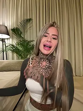 Snapshot of bambixboo chatting on 11/13/25, 08:30 bambixboo online show from 11/13/25, 08:30