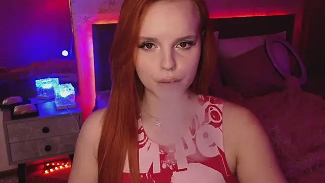 Snapshot of KristiRosee chatting on 12/13/24, 04:33 KristiRosee online show from 12/13/24, 04:33