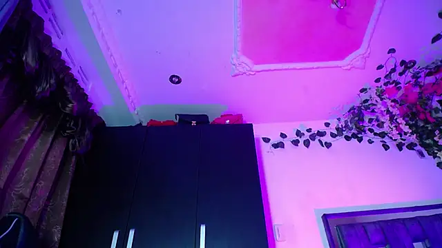 emma hoot1 online show from 12/04/24, 06:33