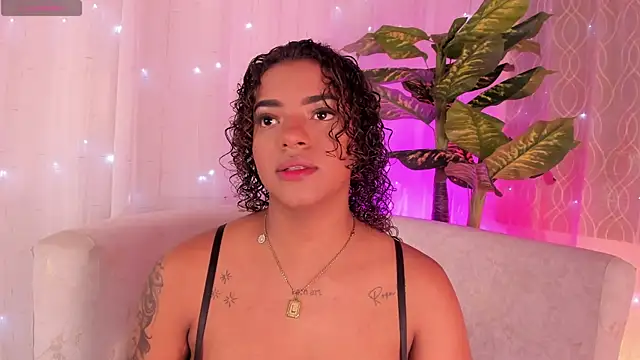 Iris hott1 online show from 10/03/25, 03:47