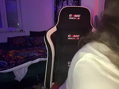 kinkygirl420x online show from 02/04/25, 10:02