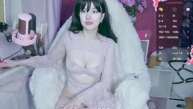 Snapshot of berrybaebaby chatting on 03/17/25, 04:08 berrybaebaby online show from 03/17/25, 04:08