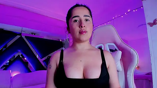 Snapshot of Andrex_Joness chatting on 01/31/25, 03:41 Andrex Joness online show from 01/31/25, 03:41