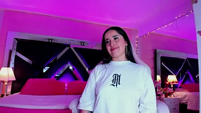 Snapshot of Andrex_Joness chatting on 02/05/25, 03:02 Andrex Joness online show from 02/05/25, 03:02