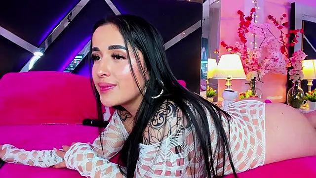 Snapshot of Andrex_Joness chatting on 03/06/25, 06:19 Andrex Joness online show from 03/06/25, 06:19