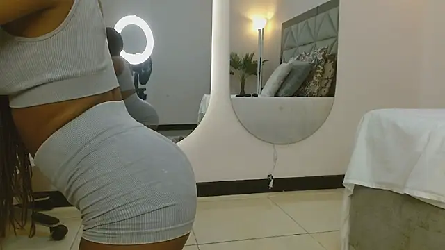 genesis moretz online show from 02/20/26, 03:36