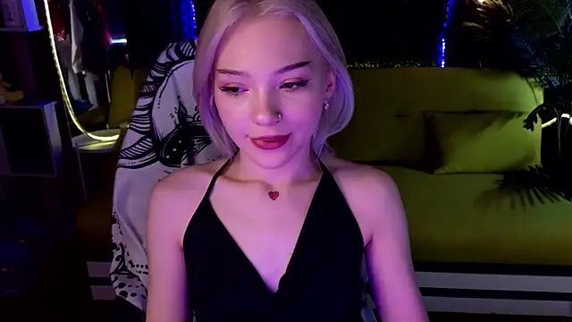 SandraBoyl online show from 01/19/25, 04:44