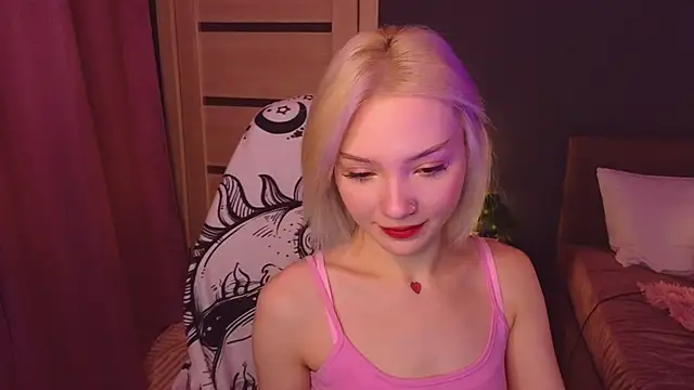 SandraBoyl online show from 01/28/25, 01:08