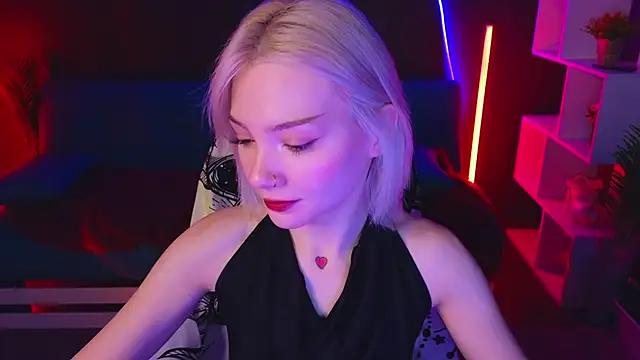 SandraBoyl online show from 01/29/25, 01:16