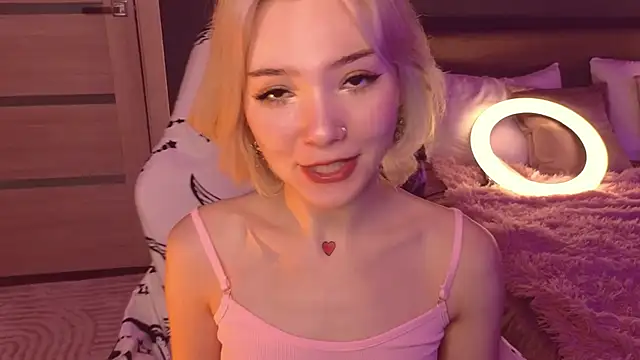 SandraBoyl online show from 02/04/25, 04:15