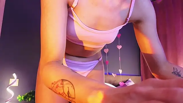 SandraBoyl online show from 02/22/25, 04:18