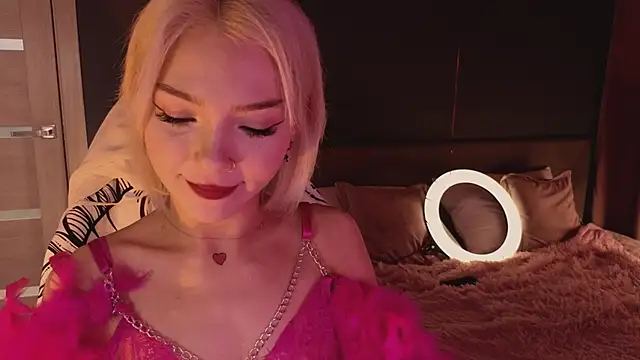 SandraBoyl online show from 03/15/25, 01:19