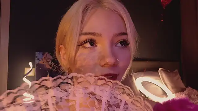 SandraBoyl online show from 03/15/25, 04:24