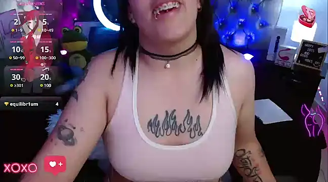 Snapshot of NatalieHarris chatting on 02/02/25, 01:45 NatalieHarris online show from 02/02/25, 01:45