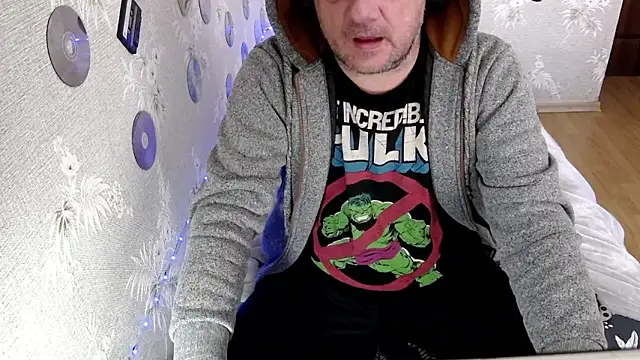 Snapshot of Bossun79 chatting on 10/30/25, 07:32 Bossun79 online show from 10/30/25, 07:32