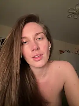 Snapshot of JasminJames chatting on 04/19/26, 08:22 JasminJames online show from 04/19/26, 08:22