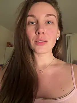 Snapshot of JasminJames chatting on 04/21/26, 07:39 JasminJames online show from 04/21/26, 07:39