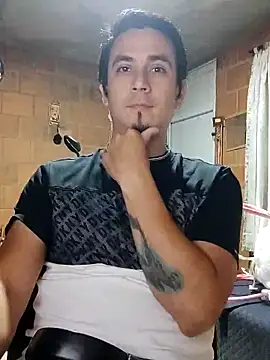 Snapshot of Rejy1992 chatting on 12/29/24, 03:44 Rejy1992 online show from 12/29/24, 03:44