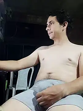 Snapshot of Rejy1992 chatting on 01/20/25, 04:21 Rejy1992 online show from 01/20/25, 04:21