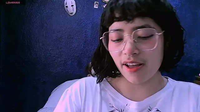 Snapshot of NinaYellow chatting on 01/16/25, 02:19 NinaYellow online show from 01/16/25, 02:19