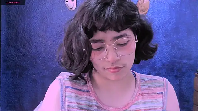 Snapshot of NinaYellow chatting on 01/22/25, 02:56 NinaYellow online show from 01/22/25, 02:56