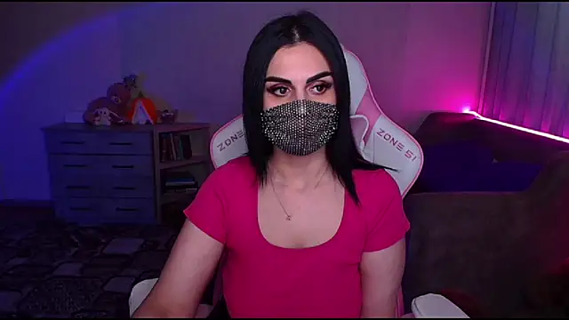 Snapshot of __Yasmina__ chatting on 03/09/25, 06:39   Yasmina   online show from 03/09/25, 06:39