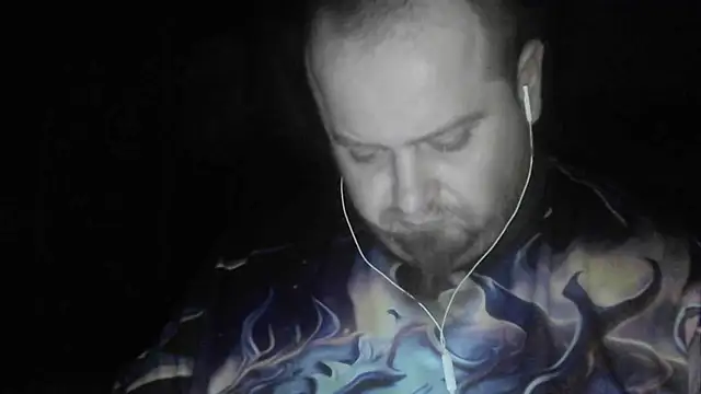 Snapshot of perversalus chatting on 02/15/25, 09:48 perversalus online show from 02/15/25, 09:48