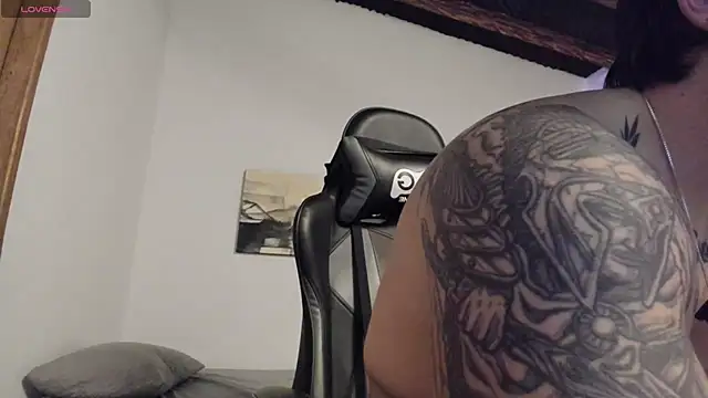 LucianSinclair online show from 05/20/26, 02:18