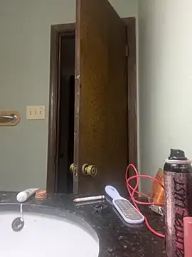 Snapshot of Everlyrose27 chatting on 09/09/25, 02:16 Everlyrose27 online show from 09/09/25, 02:16