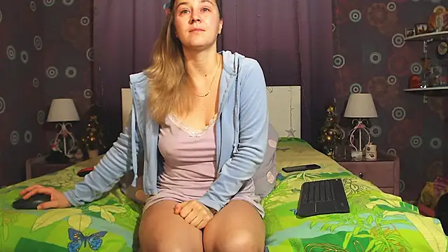 Snapshot of SquirtyAlice chatting on 01/16/25, 04:28 SquirtyAlice online show from 01/16/25, 04:28