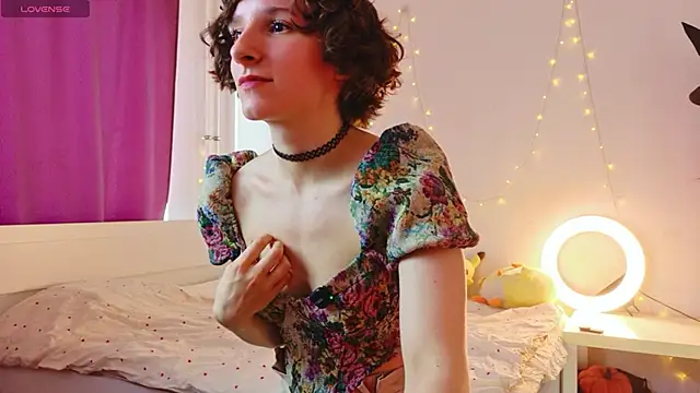 Violet Veliya online show from 05/02/26, 03:28
