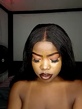 Snapshot of rosey_cheeks chatting on 11/26/25, 02:56 rosey cheeks online show from 11/26/25, 02:56