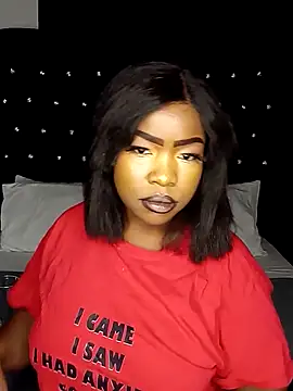 Snapshot of rosey_cheeks chatting on 12/18/25, 02:06 rosey cheeks online show from 12/18/25, 02:06