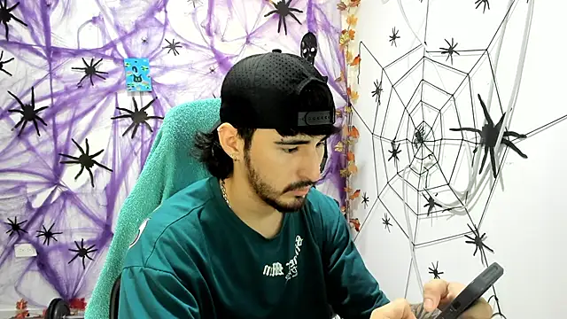 DmitriSanders online show from 12/14/25, 02:00