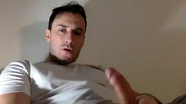 Snapshot of mainnrd chatting on 02/04/25, 03:00 mainnrd online show from 02/04/25, 03:00