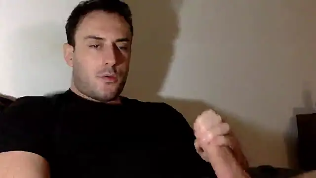 Snapshot of mainnrd chatting on 02/16/25, 08:33 mainnrd online show from 02/16/25, 08:33