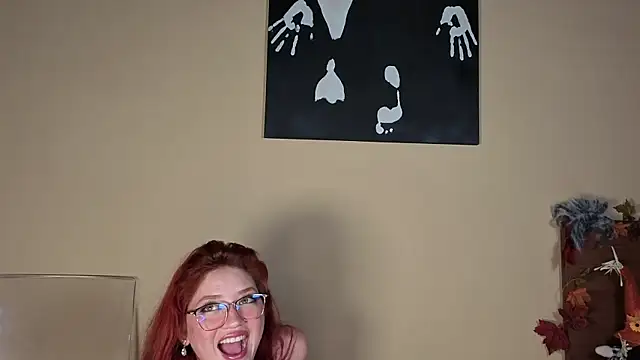 Snapshot of Ivanna_Diamon chatting on 10/11/25, 05:17 Ivanna Diamon online show from 10/11/25, 05:17