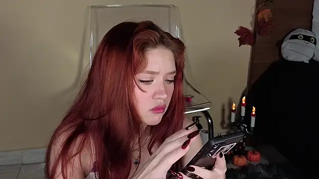 Snapshot of Ivanna_Diamon chatting on 10/19/25, 09:04 Ivanna Diamon online show from 10/19/25, 09:04