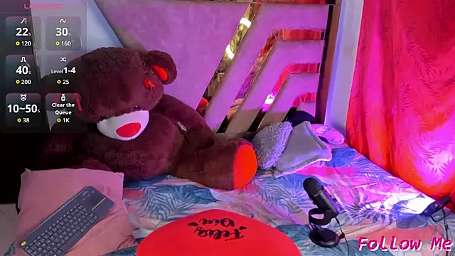 Snapshot of naatashamendozaa chatting on 09/10/25, 02:22 naatashamendozaa online show from 09/10/25, 02:22