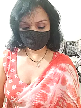 Snapshot of khushikhushi chatting on 12/23/24, 03:55 khushikhushi online show from 12/23/24, 03:55