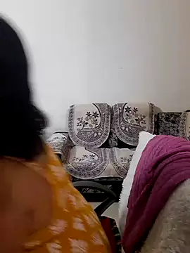 Snapshot of khushikhushi chatting on 01/03/25, 06:44 khushikhushi online show from 01/03/25, 06:44