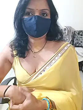 Snapshot of khushikhushi chatting on 02/08/25, 04:47 khushikhushi online show from 02/08/25, 04:47