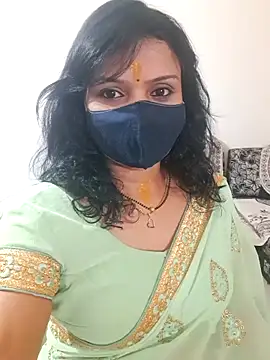 Snapshot of khushikhushi chatting on 02/16/25, 06:32 khushikhushi online show from 02/16/25, 06:32