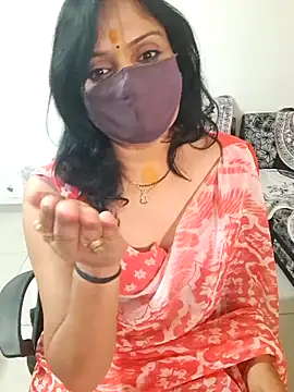 Snapshot of khushikhushi chatting on 03/08/25, 10:00 khushikhushi online show from 03/08/25, 10:00